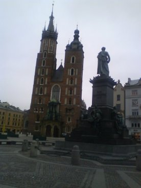 market-square-and-maskiewicz-monument